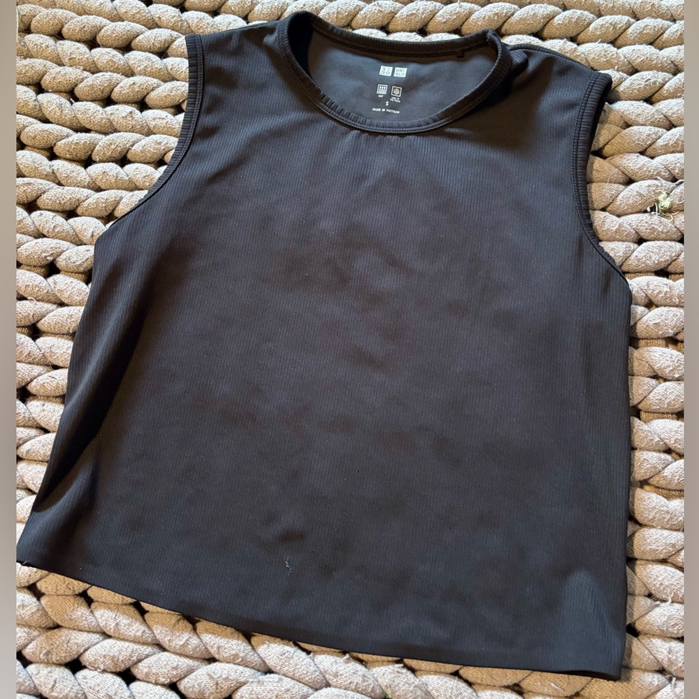Uniqlo Black Muscle Tee